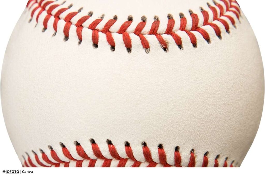 materiales pelota de béisbol
