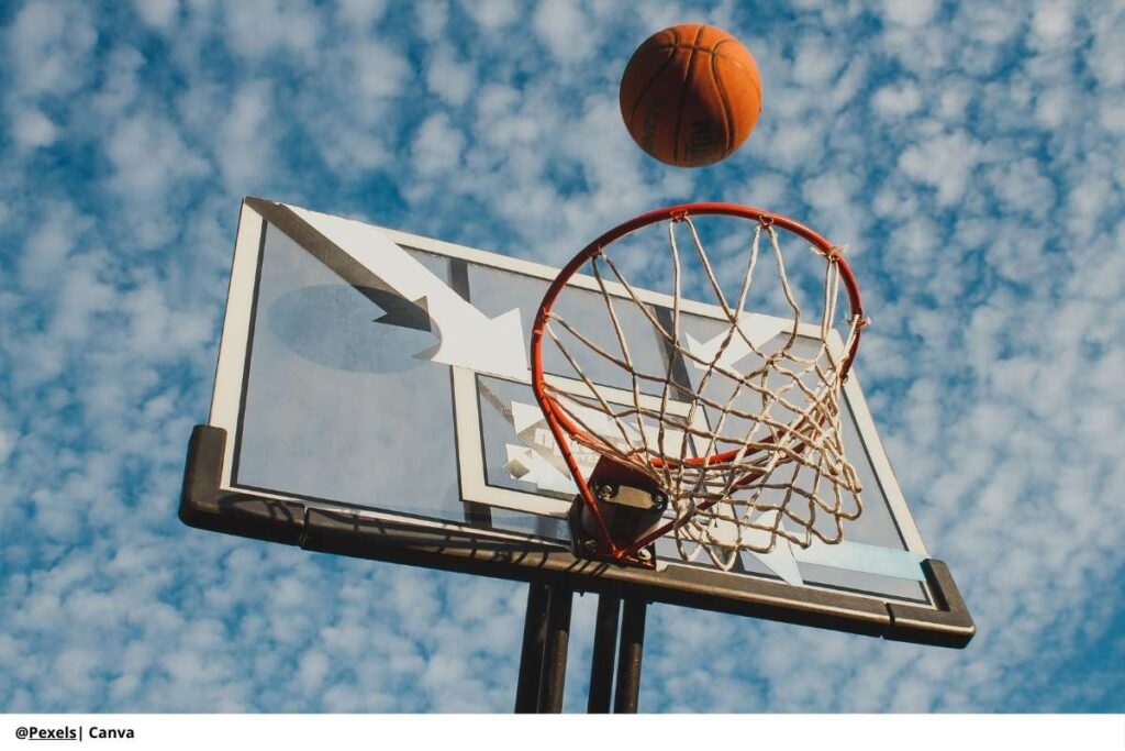 reglas de baloncesto FIBA vs NBA