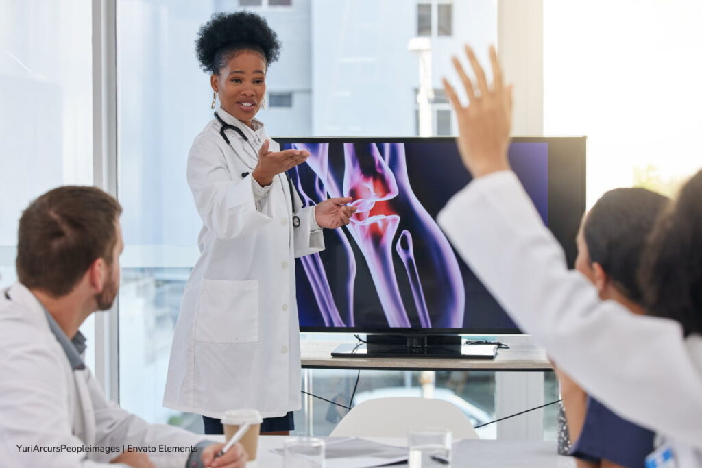 importancia del calentamiento y estiramiento, especialistas dando un análisis de artritis, Más Deportes